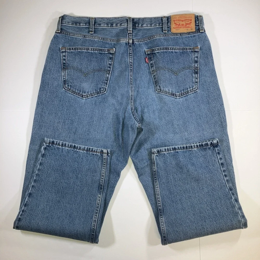 Levi's 550 Relaxed‎ Fit Jeans Mens 40x30 Medium Wash Tapered Blue Denim Pants